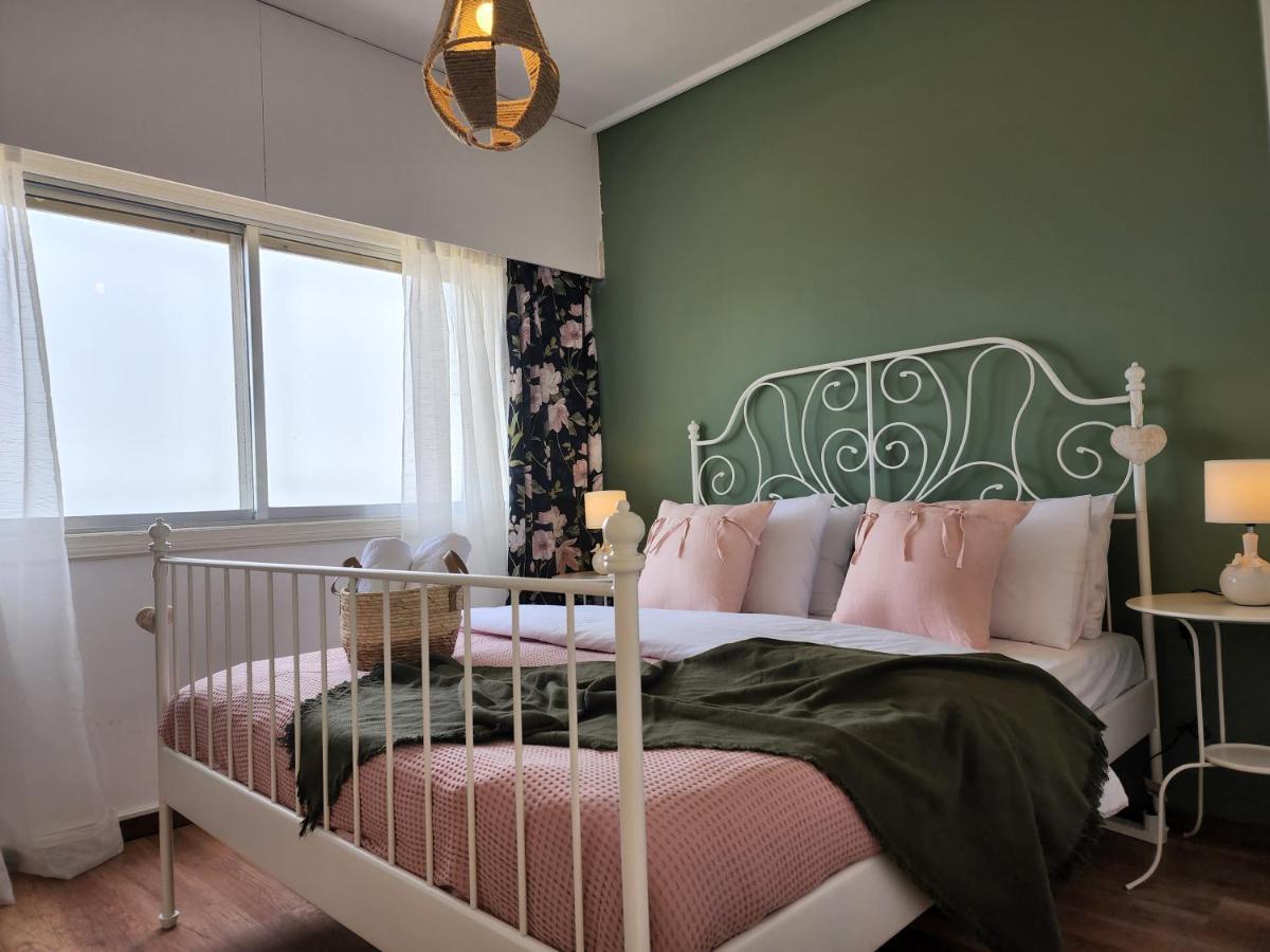 Capri Sea View One Bedroom ลาร์นาคา ภายนอก รูปภาพ